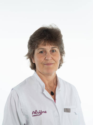 E.M.J. Van Den Bosch 106100 9211