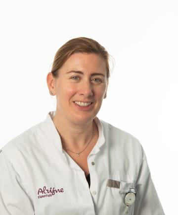 Loo MS Van Der (Marisscha) Paramedische Diensten