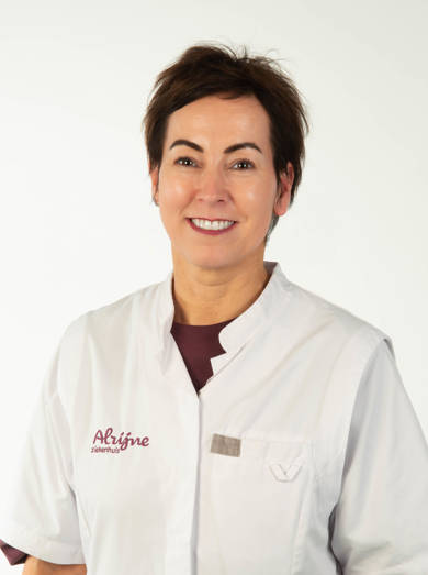 Sigrid Heemskerk Zonder Oorbellen (1 Van 1)