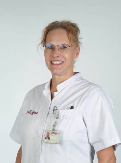 Ines Schornagel  dermatoloog (2 van 2).jpg