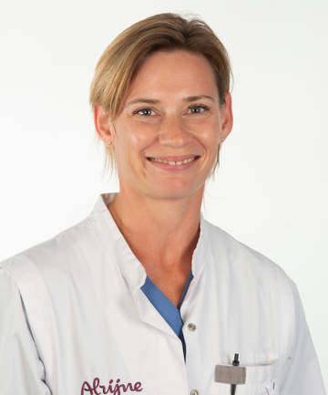 M Van Der Horst (1 Van 1)